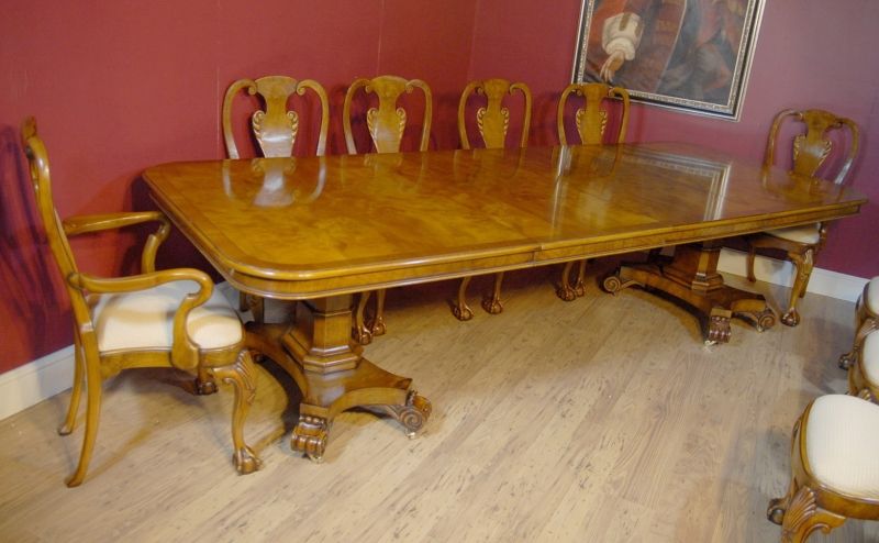 English George III Walnut Dining Table & 10 Queen Anne  